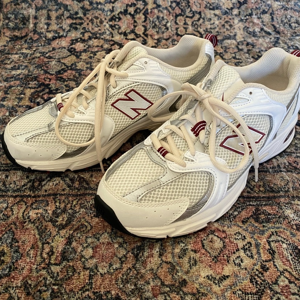 Brand New - Never Worn - New Balance 530 Sneakers in Red/White - Size 10.5